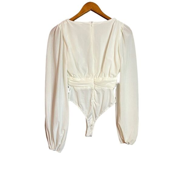 NWT! PrettyLittleThing white me she ruched body suit - Picture 13 of 15